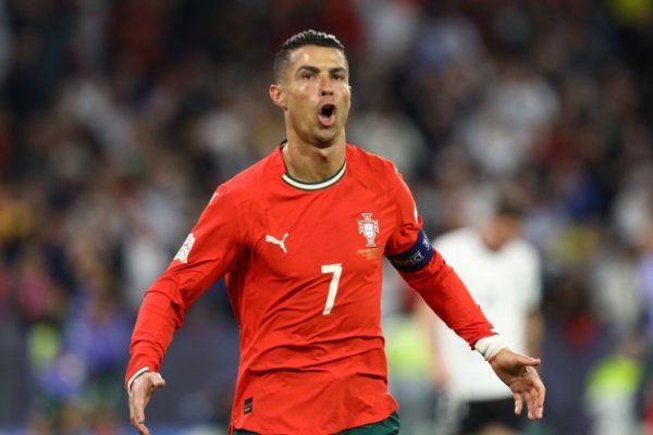 Danh sách ghi bàn World Cup: 38 bàn thắng của Ronaldo chỉ cách hàng đầu, Messi 36 bàn thắng và Lewan