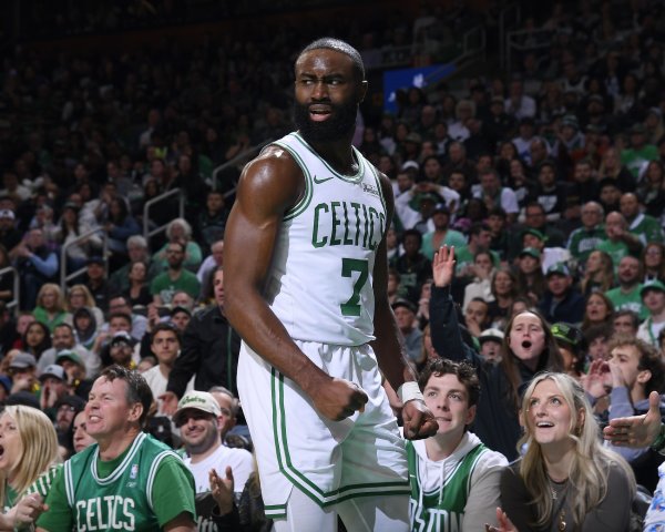 Jaylen Brown: Có nhiều người t
