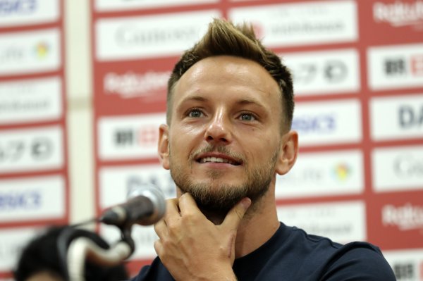 Rakitic ủng hộ Yamal: Hãy là chính mình và để người khác nói điều họ nói